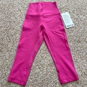 NWT Lululemon Align HR Crop 17” Sonic Pink Size 2